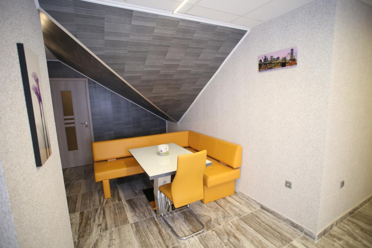 Centrum Lux 2 Apartmanok Kaposvar Exterior photo