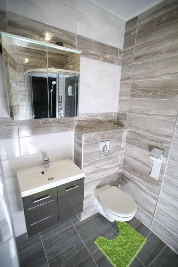 Centrum Lux 2 Apartmanok Kaposvar Exterior photo